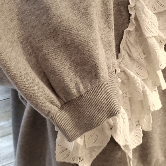 NWT 1. State Crewneck Sweatshirt w/Ruffle Accent XL - Picture 6 of 9